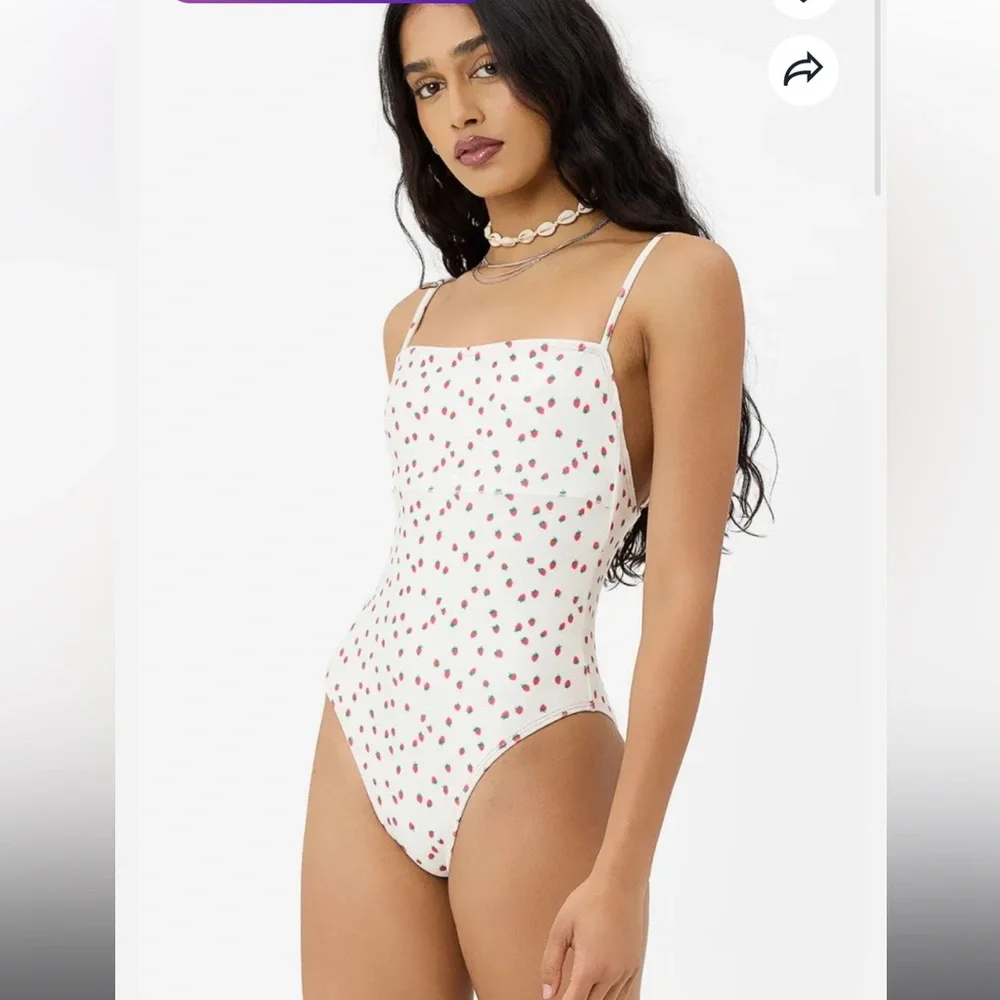 Gigi hadid Frankie’s bikini Strawberry terry one piece swimsuit